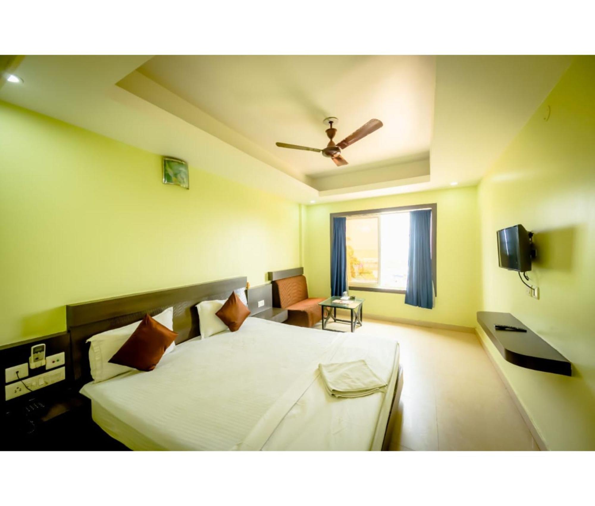 Mor Deep Ganga Inn- Sea View Hotel-lift- Wifi With Restaurant Facilities- Best Selling & Best Choice Of Travellers Hotel Puri