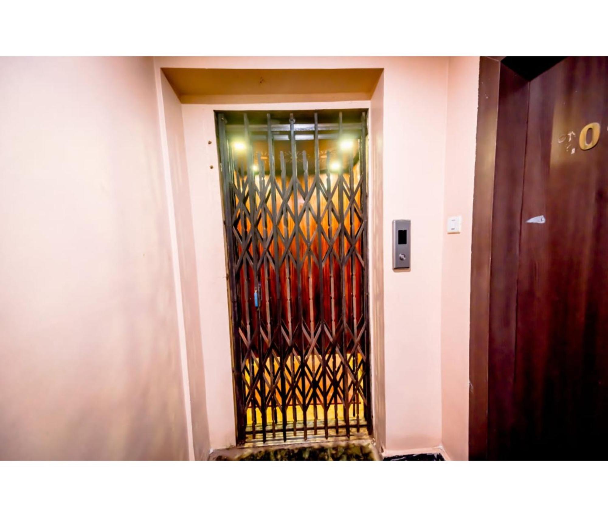 Hotel Mor Deep Ganga Inn- Sea View Hotel-lift- Wifi With Restaurant Facilities- Best Selling & Best Choice Of Travellers