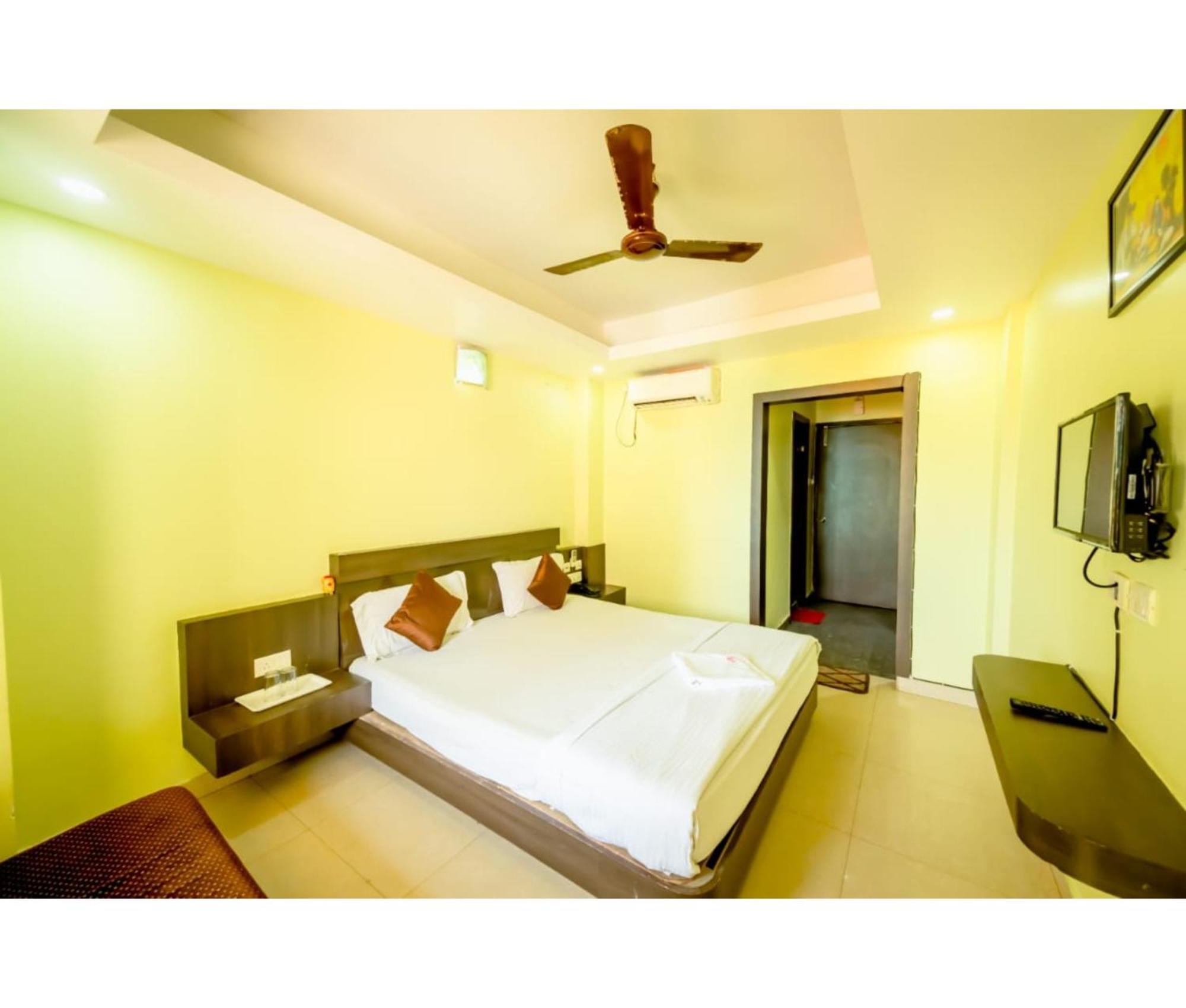 Mor Deep Ganga Inn- Sea View Hotel-lift- Wifi With Restaurant Facilities- Best Selling & Best Choice Of Travellers