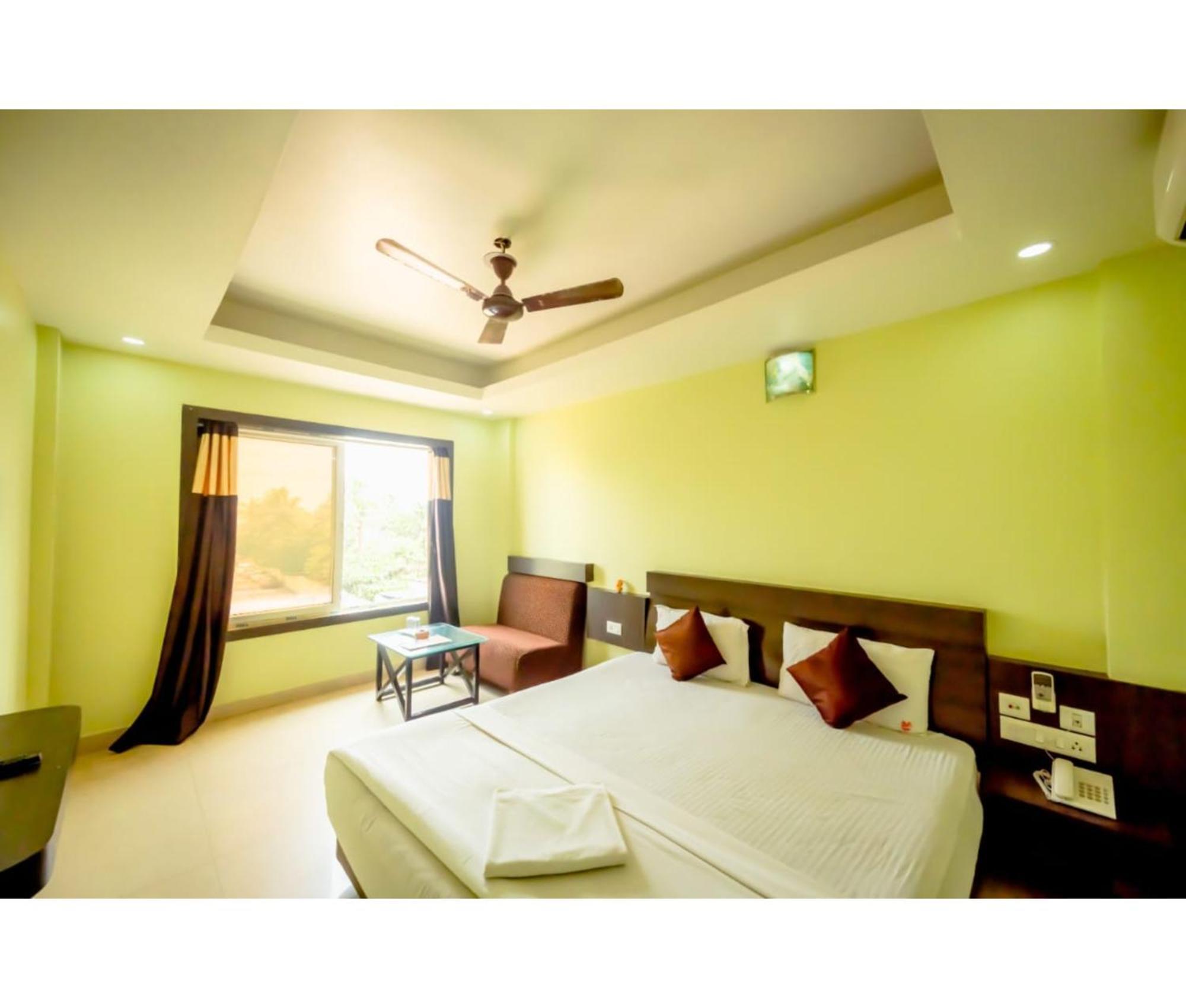 Mor Deep Ganga Inn- Sea View Hotel-lift- Wifi With Restaurant Facilities- Best Selling & Best Choice Of Travellers Hotel