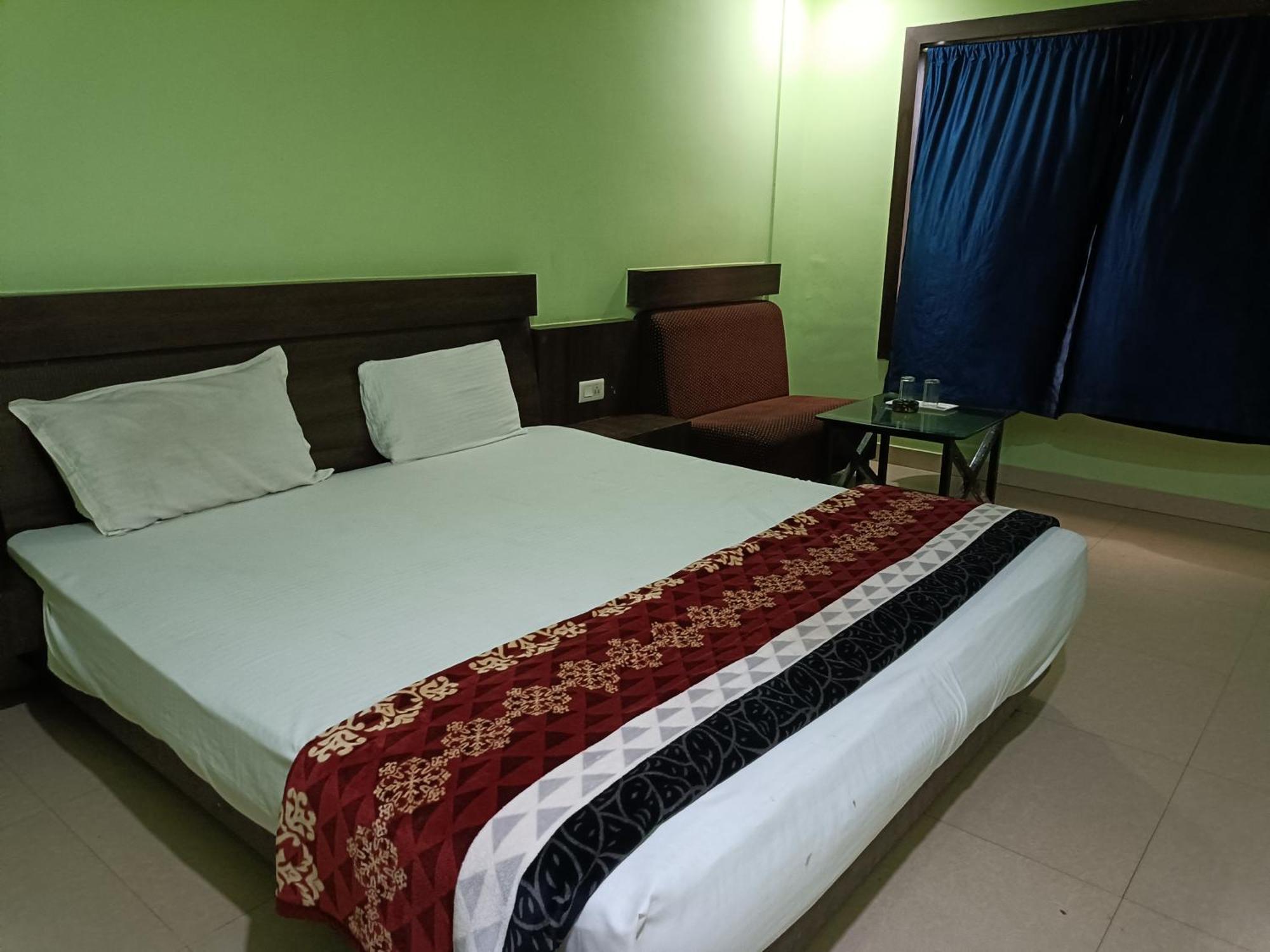 Mor Deep Ganga Inn- Sea View Hotel-lift- Wifi With Restaurant Facilities- Best Selling & Best Choice Of Travellers Hotel