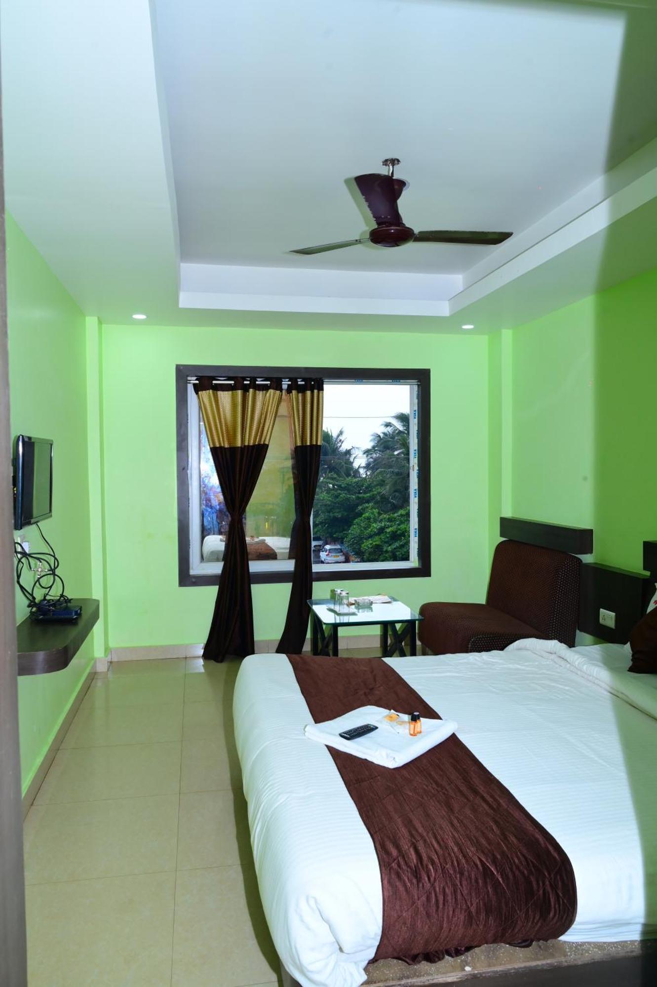 Hotel Mor Deep Ganga Inn- Sea View Hotel-lift- Wifi With Restaurant Facilities- Best Selling & Best Choice Of Travellers Puri