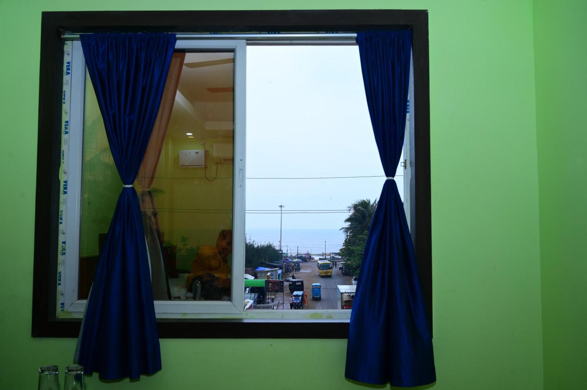 Mor Deep Ganga Inn- Sea View Hotel-lift- Wifi With Restaurant Facilities- Best Selling & Best Choice Of Travellers Puri